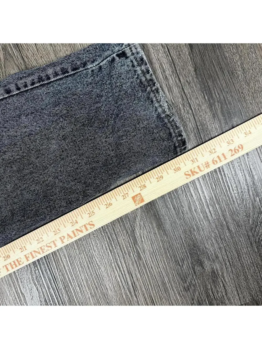 Vintage Levi’s 550 black washed denim jeans straight fit 90s black Levi’s